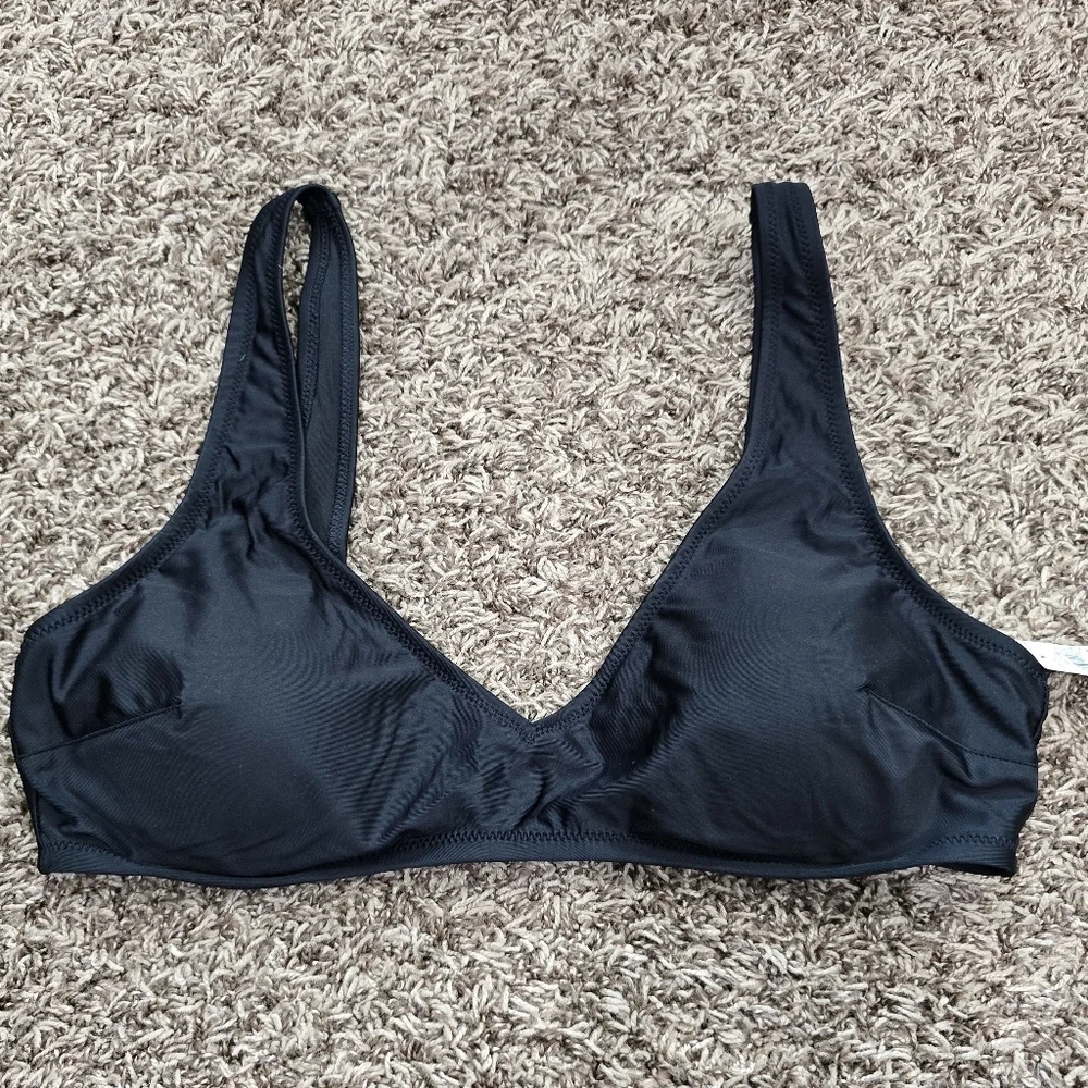 aerie Black V-Neck Bikini Top - Picture 2 of 5